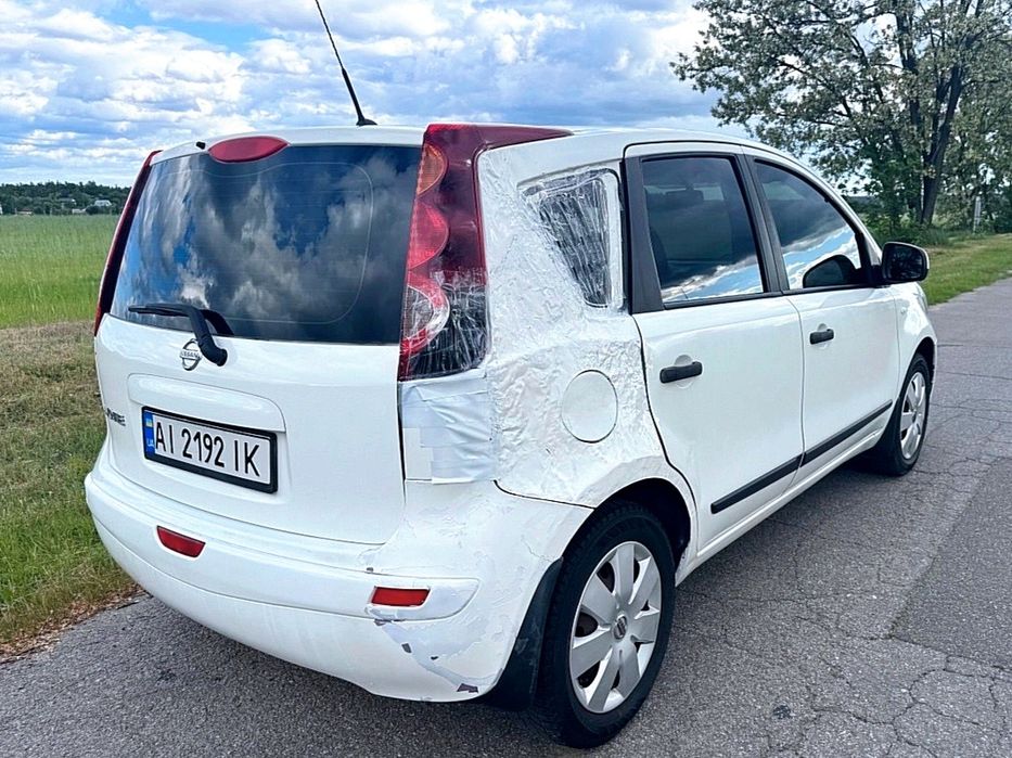 Nissan Note  2012 Після незначної ДТП. НА ВПЕВНЕНОМУ ХОДУ. Відмінний стан.