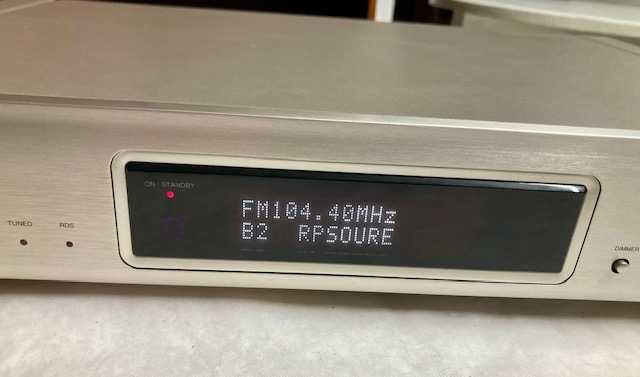 Radio sintonizador Denon TU-1510AE. Como novo.