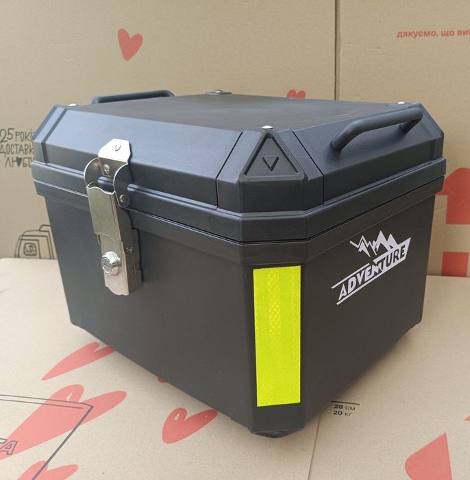Кофр на мотоцикл 45 L PLUS с замком спинкой быстросъёмный ящик для скутера и мотоцикла помещается шлем ABS пластик