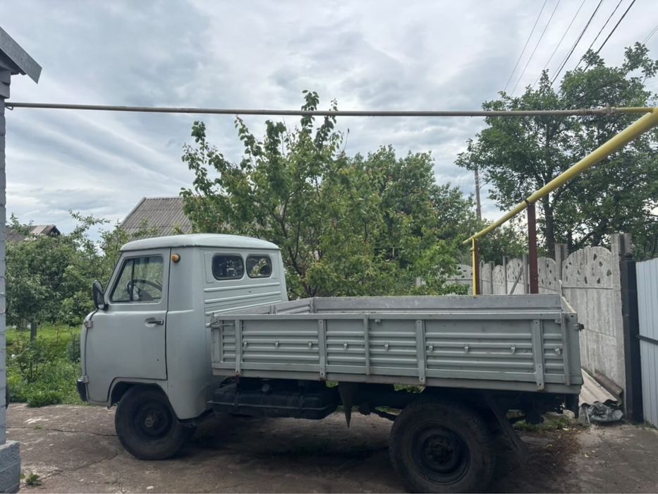 Продам машину УАЗ