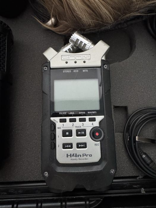 Zoom h4n pro, Azden 310 udr, мікрофон Rode, навушники Bose