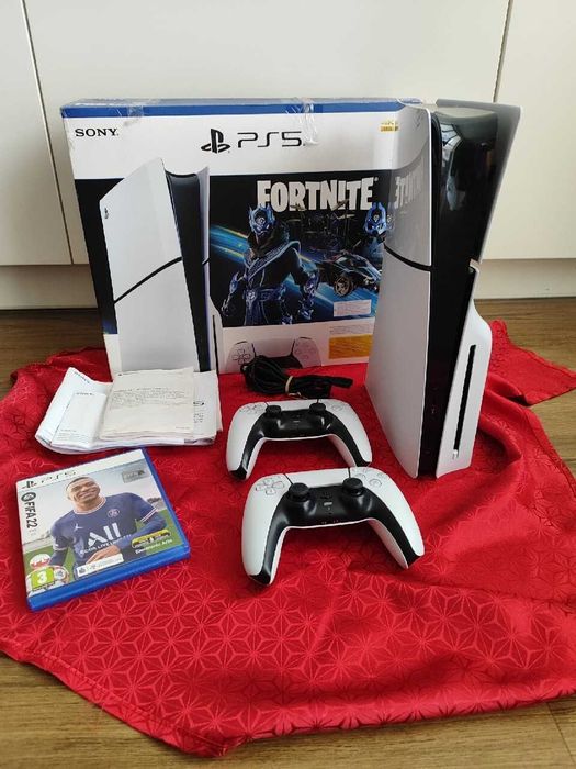 PS5 Slim 1TB z napędem + 2 pady DualSense + gwarancja – stan idealny!