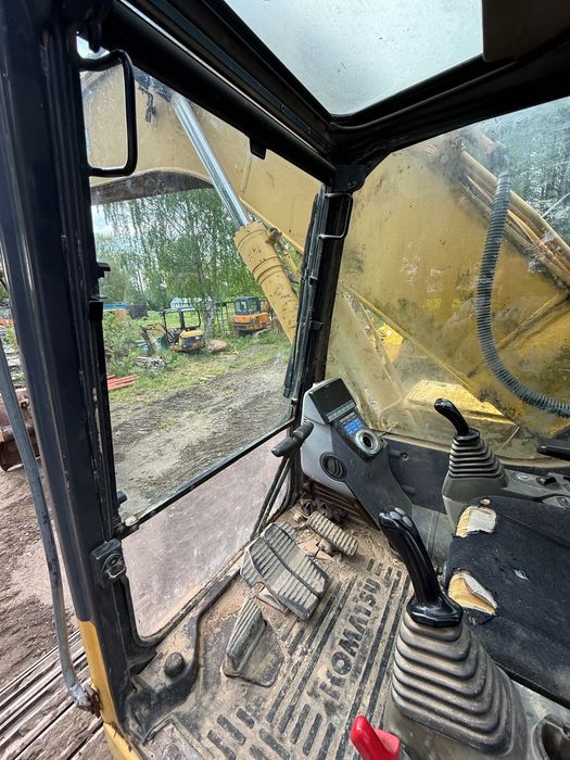 Koparka gąsienicowa Komatsu PC210LC-8