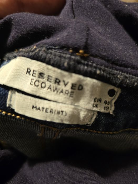 Jeansy ciążowe marki reserved w rozmiarze 40