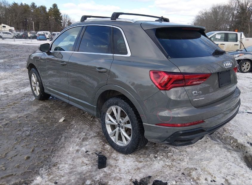 Audi Q3 2022_S-LINE_2.0 TFSI_230 KM_4x4_BOGATE wyposażenie_NISKI przebieg !