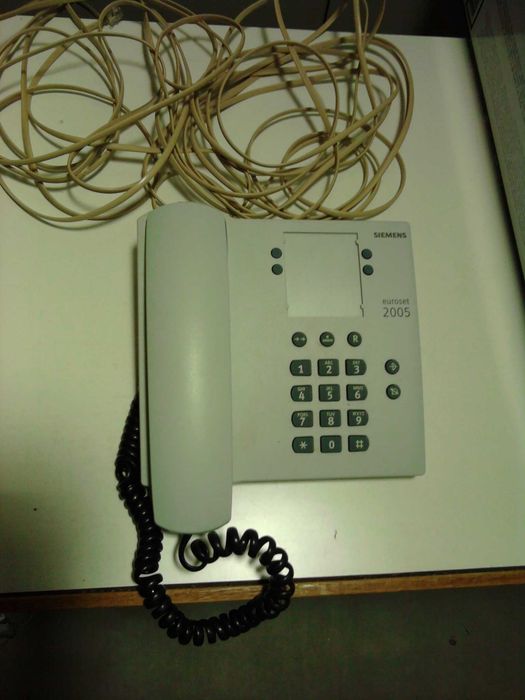 3 Telefones de botões