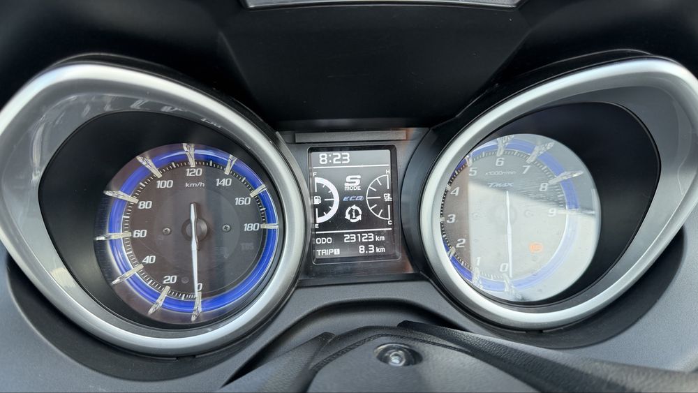 Yamaha T-Max 530 SX