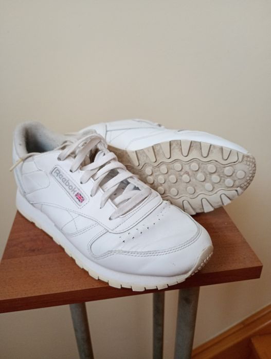 Białe buty Reebok 39
