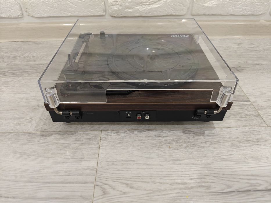 Вініловий програвач Fenton Dark Wood з Bluetooth, відтворює всі платів