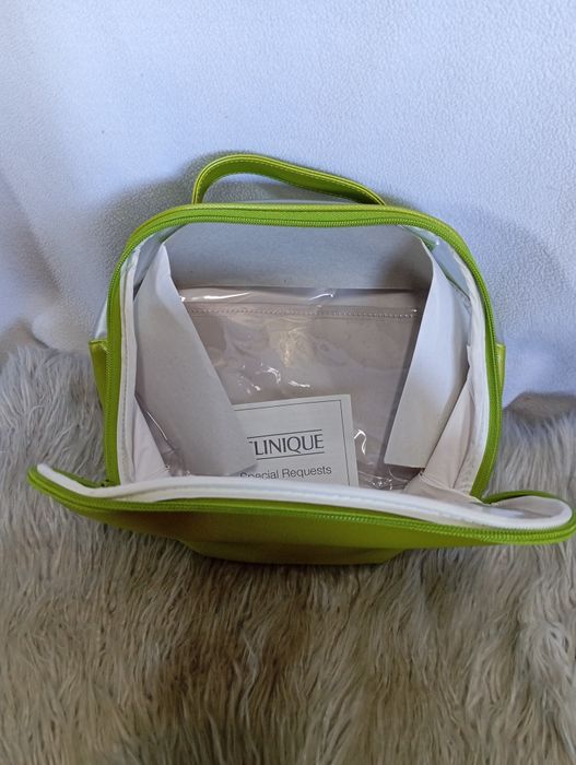 Kosmetyczka Clinique