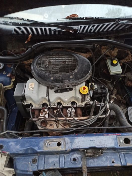 Бампер Ford escort 95-00р. По запчастинах
