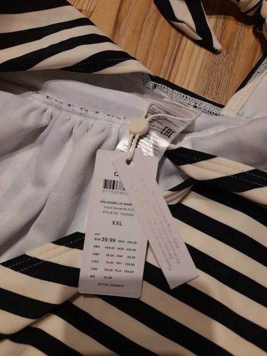 Kostium kąpielowy jednoczęściowy w paski Only rozm XXL