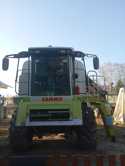Зерновий комбайн Claas lexion 570