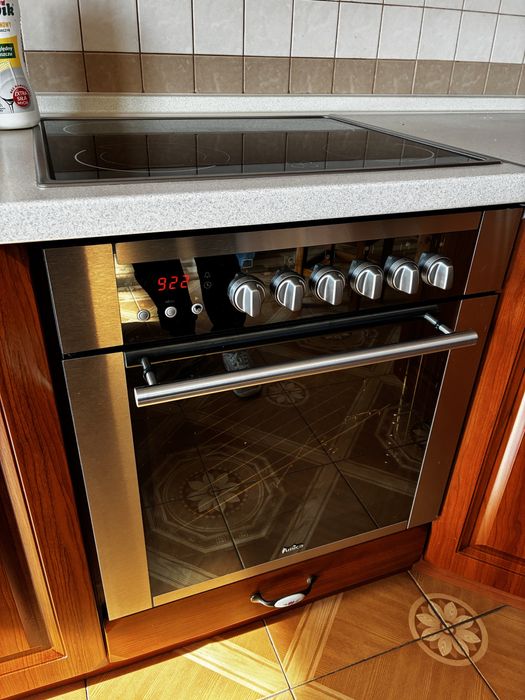 Meble kuchenne ze sprzetem AGD