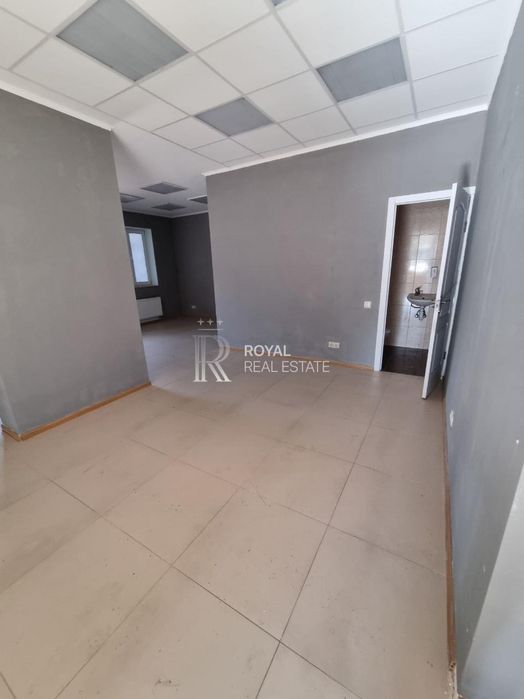 Оренда ФАСАД Шумського, Березняки, 2 входи, трафік 102м2