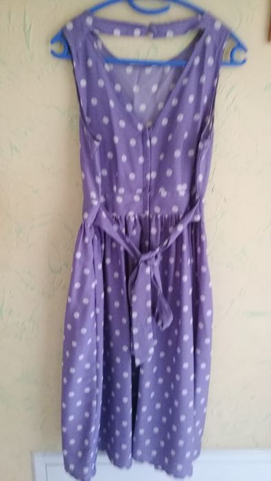 Sukienka w grochy Dorothy Perkins