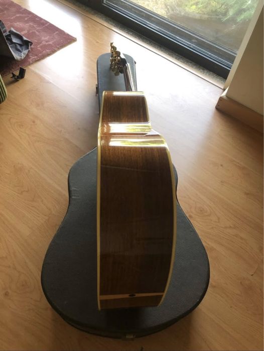 Guitarra Yamaha L-15A