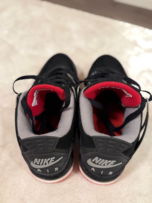 jordan 4 preto e vermelho em bom estado e preco negociavel