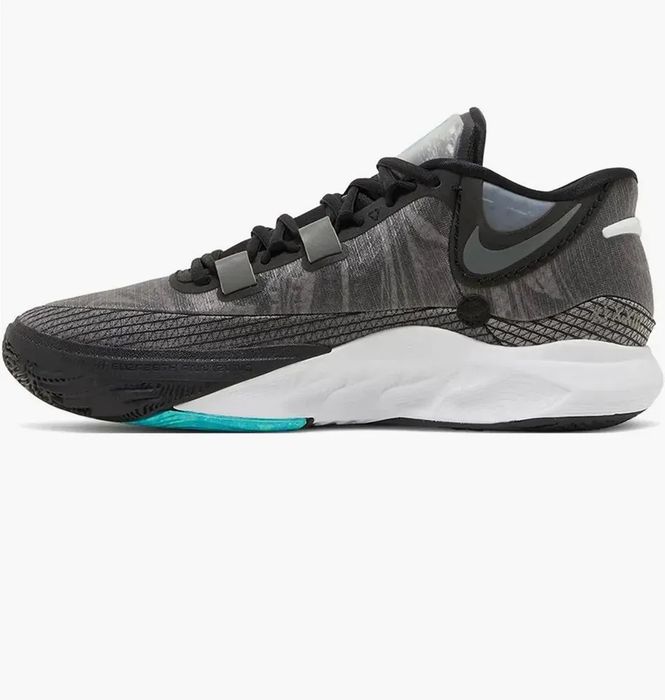 Кросівки  Nike Kyrie 8 . Розмір 41