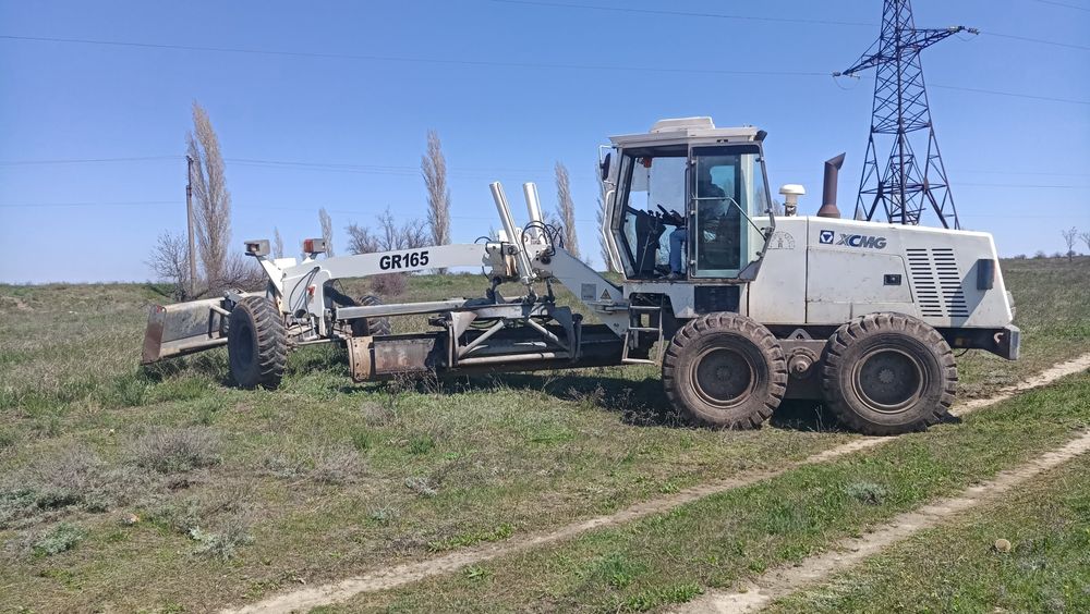 Работа эксковатора,грейдера,самосвалы