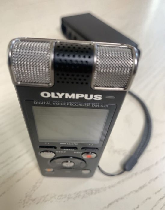 Диктофон Olympus DM DS-670 8GB Black.Как sony icd аудиоплееер