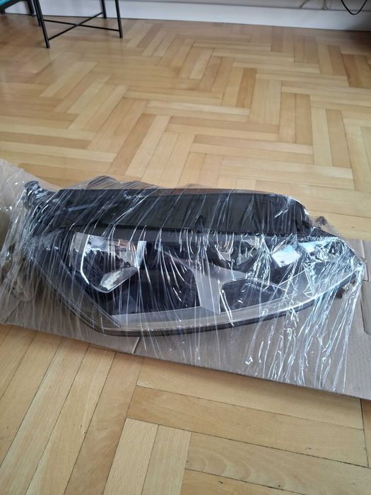 Volkswagen Golf VII 7 Variant Reflektor Prawy OEM Valeo 5G1941006E NOWY