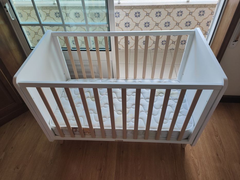 Cama/Berço de Bebé Trama Musa + Colchão | Como Nova