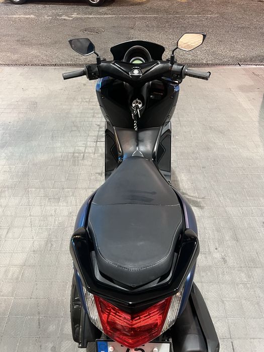 Yamaha nmax 125
