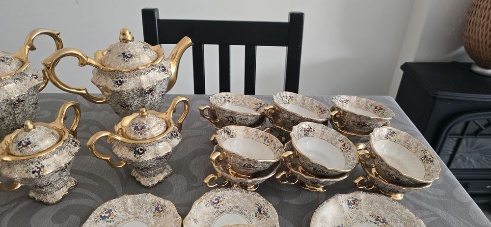Serviço de chá e café ATHENEA OAL 2087 – 42 peças