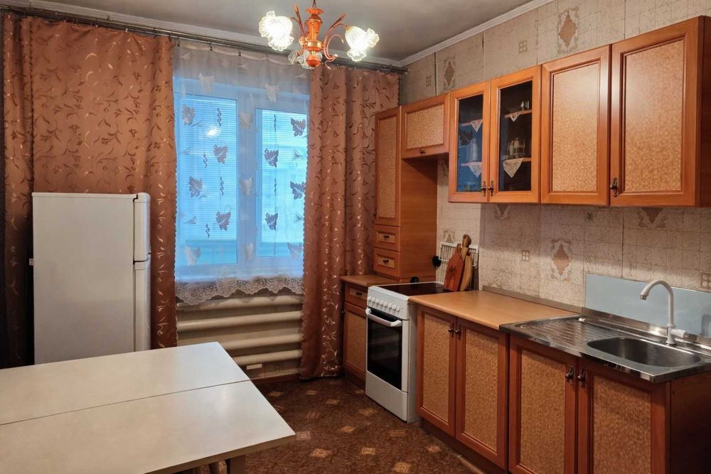 Продам 3х ком.кв. по ул.Покрышева 65 м.кв 5 этаж.