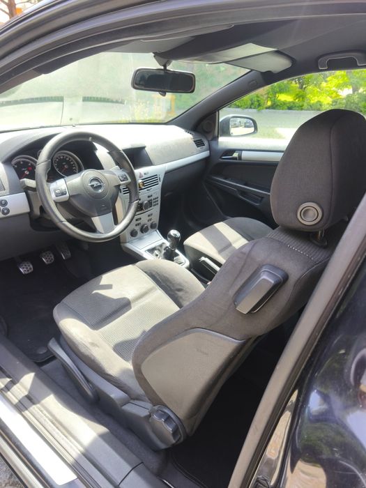 Opel Astra H GTC 1.7 CDTi 100cv