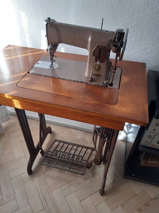 Máquina Custura SINGER