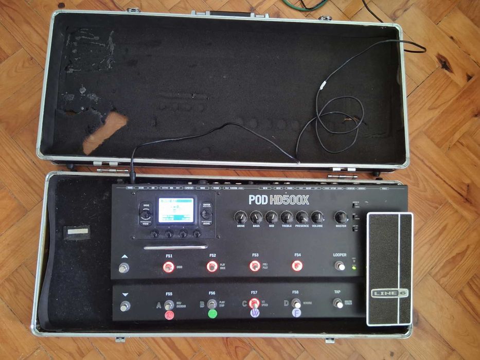 Pedaleira Line 6 Pod HD500X + HARD CASE urgente!