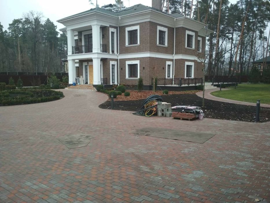 Ремонт помещений:квартир ,офисов ,производств,магазинов ,кафе и тд ...