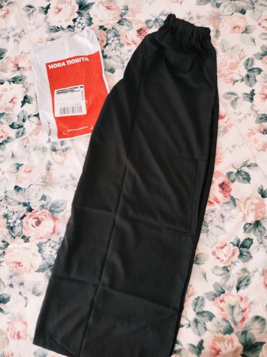 Женские брюки широкие