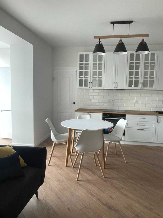 Продаж 1кк Вишенька .2-й поверх. 50кв.м.Ремонт.меблі.Документи готові.