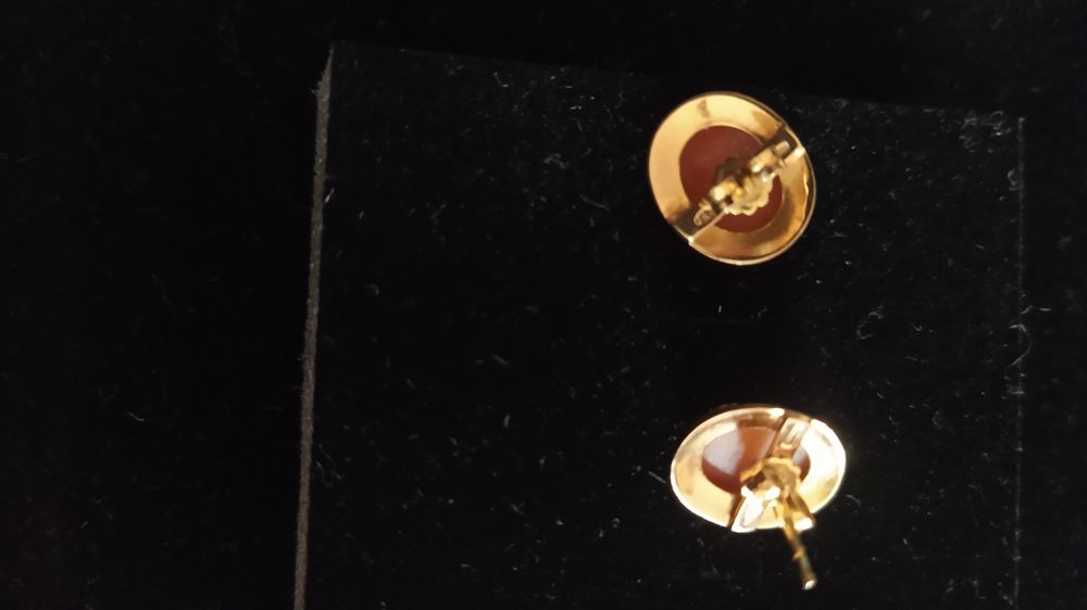 Peças de ouro contrastado 750k