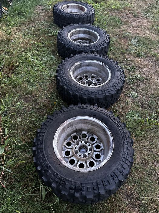 4 koła terenowe Jeep 4x4 235/70/R15