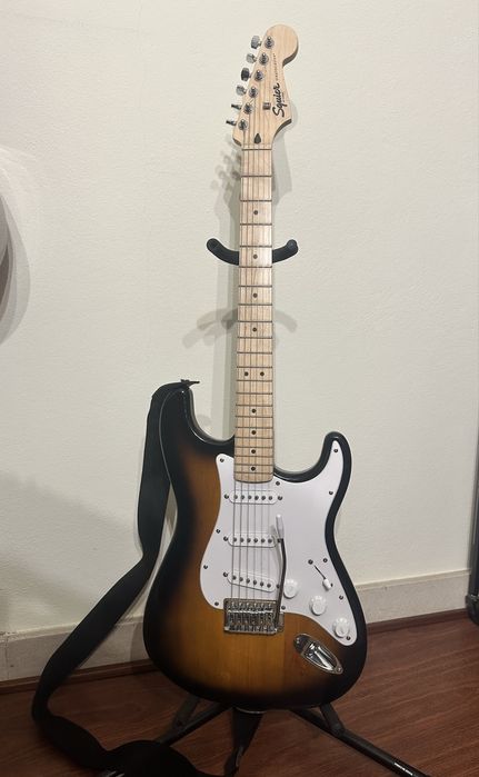 Fender Squier Sonic Stratocaster Sunburst