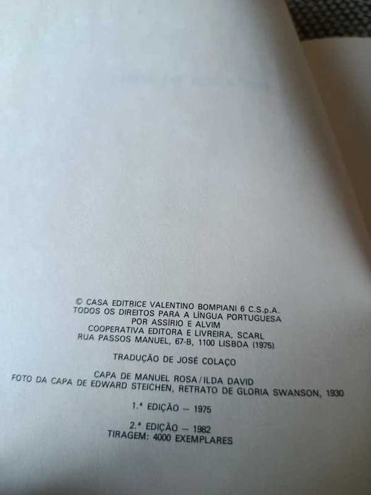 Psicologia do vestir, Umberto Eco, Renato Sigurtá