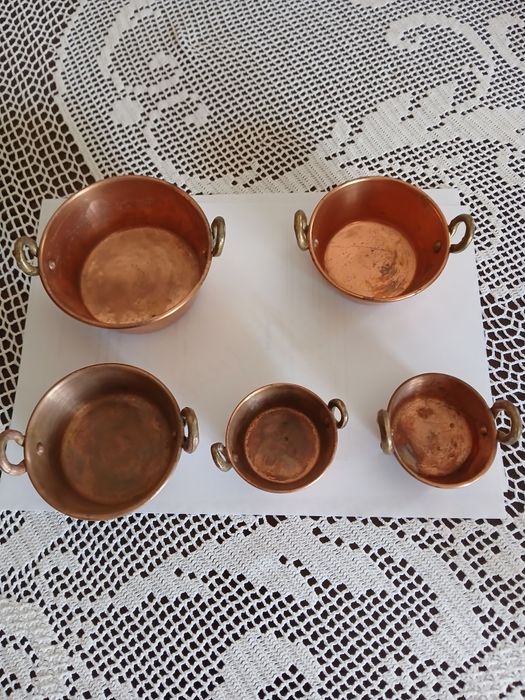 Tachos de cobre pequenos