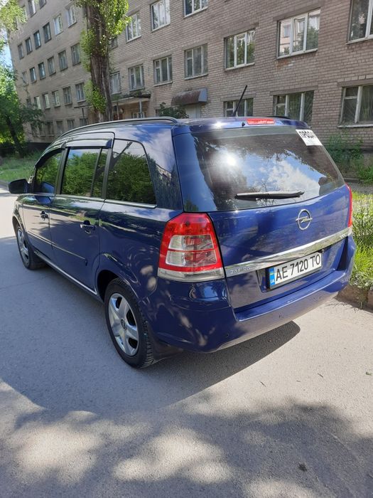 Продам Opel Zafira B