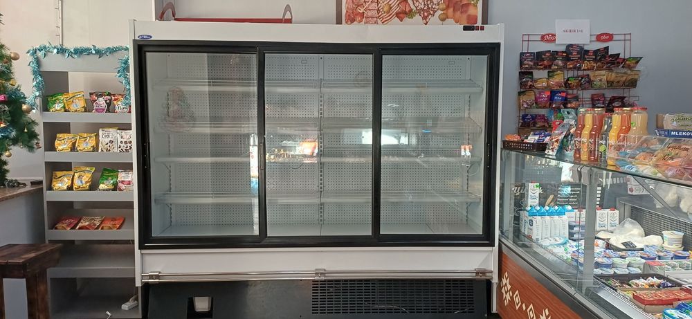 Холодильний регал шафа техно холод