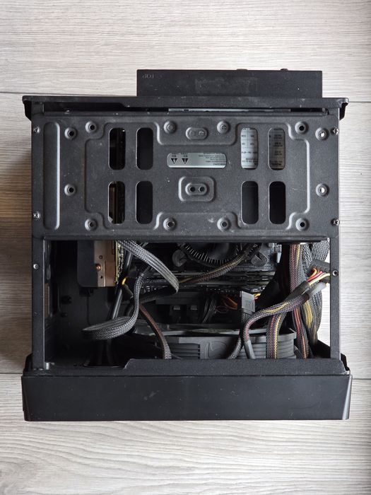 Komputer stacjonarny PC Intel i7-6700 / GTX 1050 Ti / 16 GB RAM