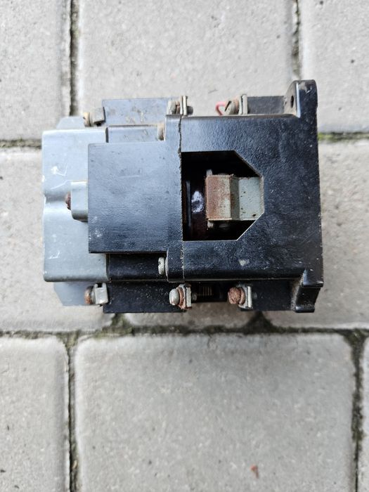 Пускач ПМЕ 211 на 25А