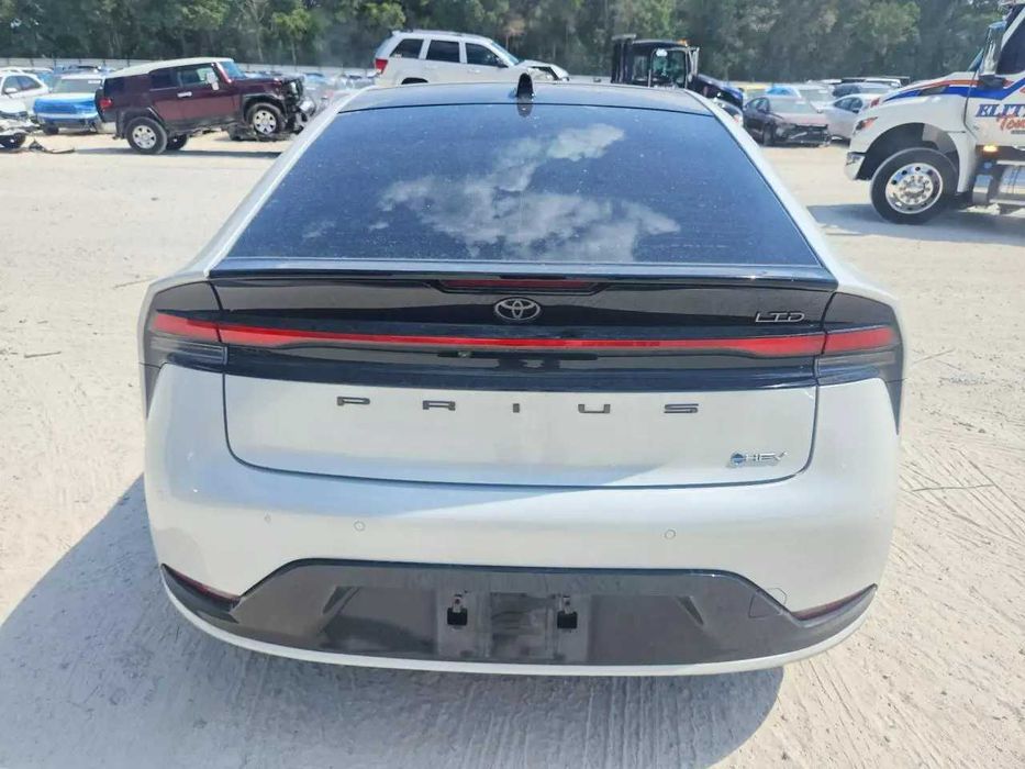 Toyota Prius 2023 Limited