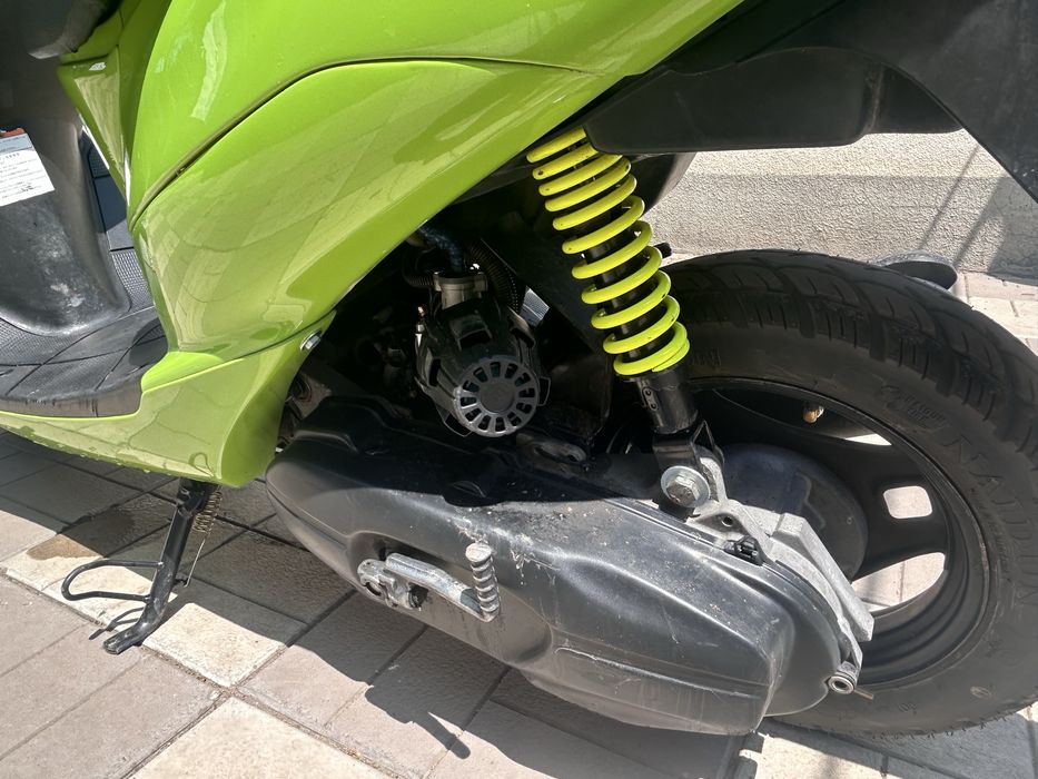 Продам Скутер Suzuki lets 2 в гарному стані