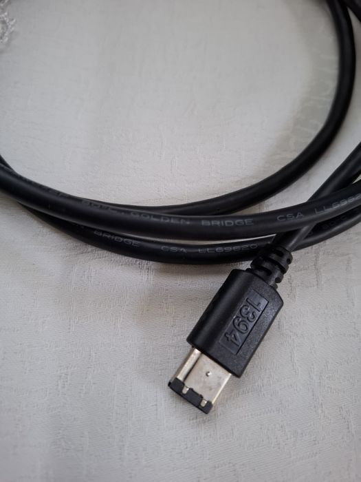 Kabel video kamery FireWire IEEE  iLink 1394  6-pin na 4-pin