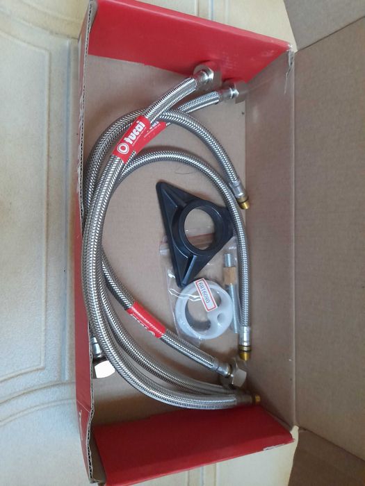 Misturadora de cozinha ( balcão) Novo TEKA cano baixo giratório