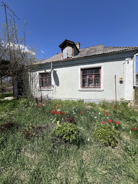 Будинок для міцної родини!